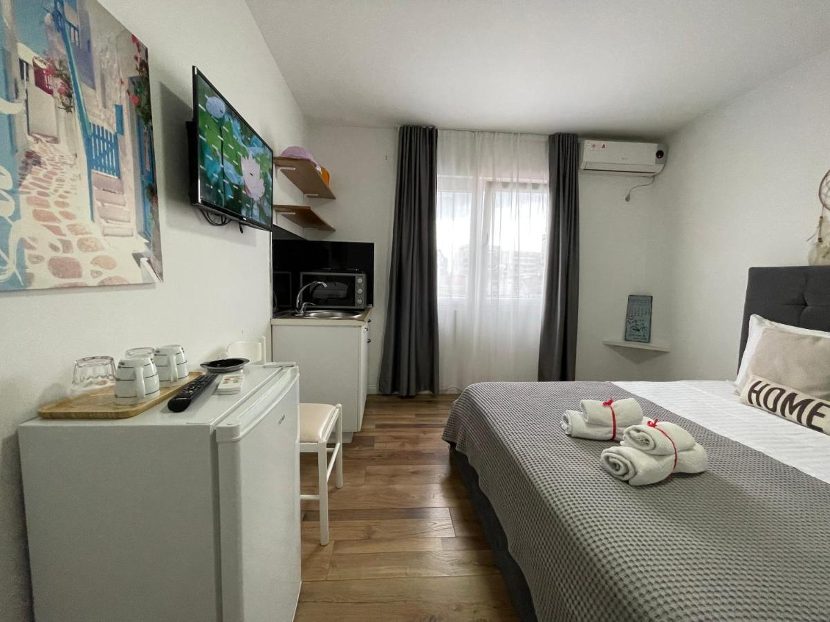 טיראנה Central Studio Apartments מראה חיצוני תמונה