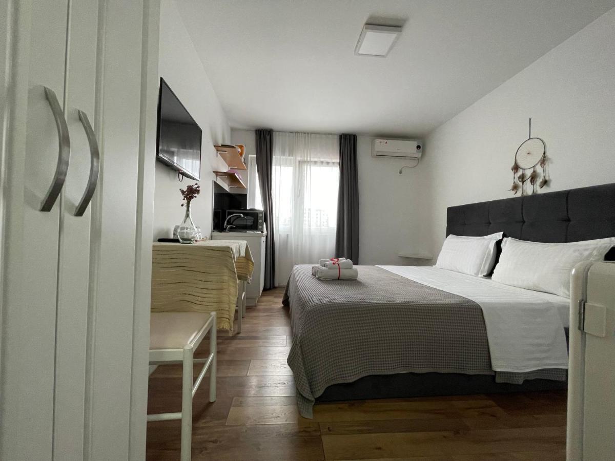 טיראנה Central Studio Apartments מראה חיצוני תמונה
