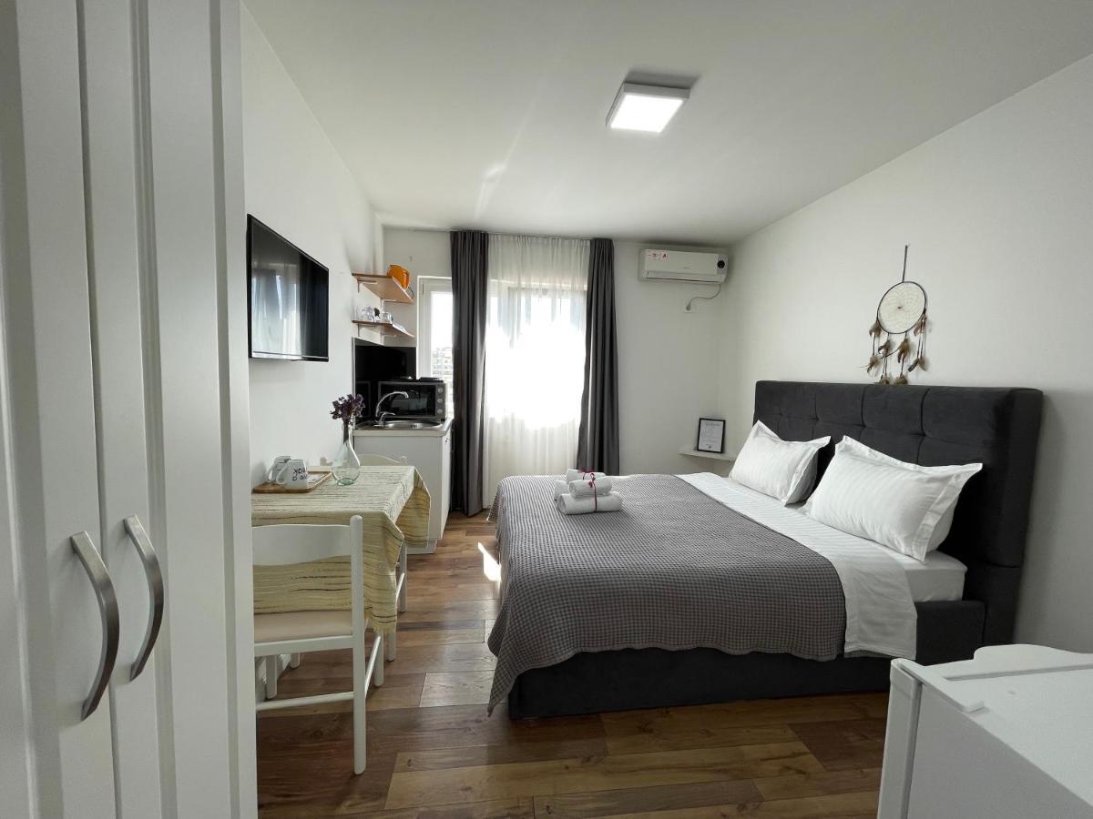 טיראנה Central Studio Apartments מראה חיצוני תמונה