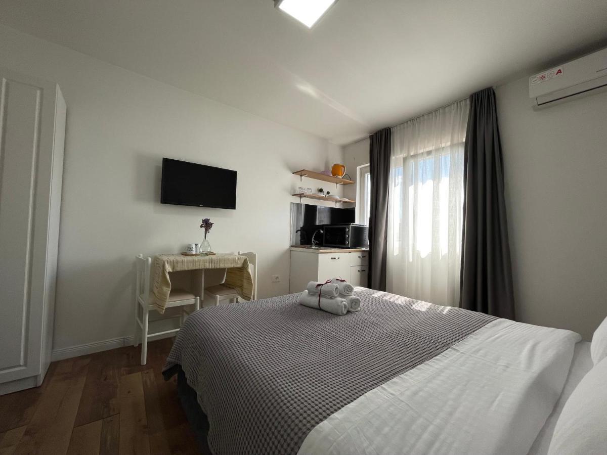 טיראנה Central Studio Apartments מראה חיצוני תמונה