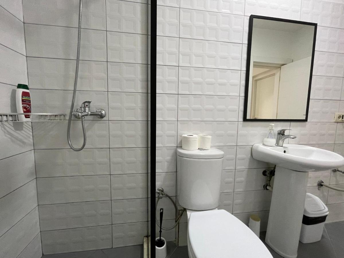 טיראנה Central Studio Apartments מראה חיצוני תמונה