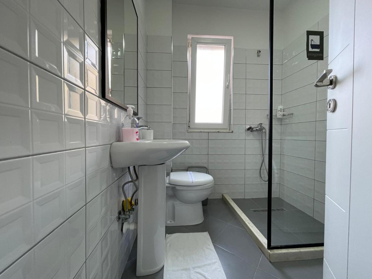 טיראנה Central Studio Apartments מראה חיצוני תמונה