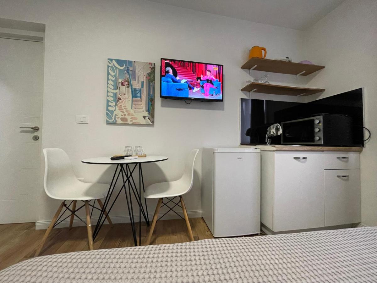 טיראנה Central Studio Apartments מראה חיצוני תמונה