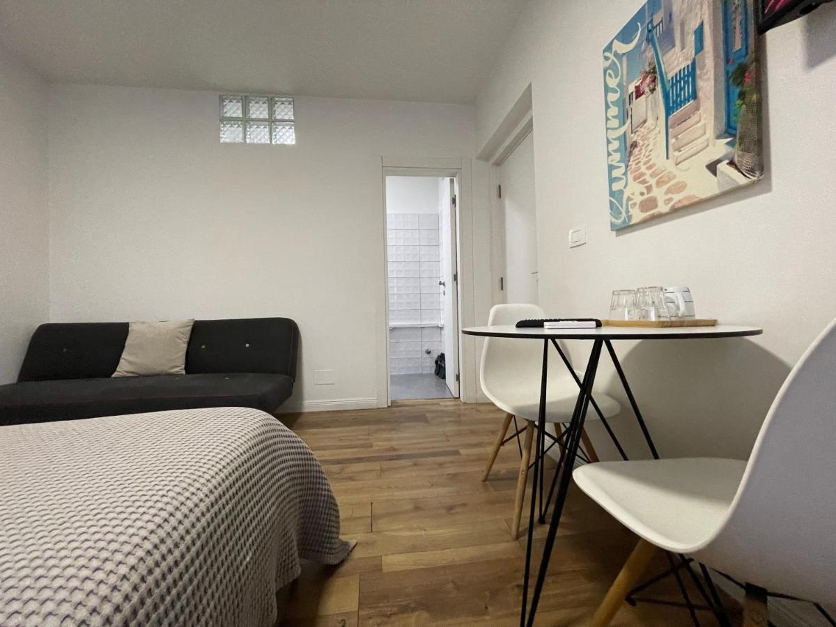 טיראנה Central Studio Apartments מראה חיצוני תמונה