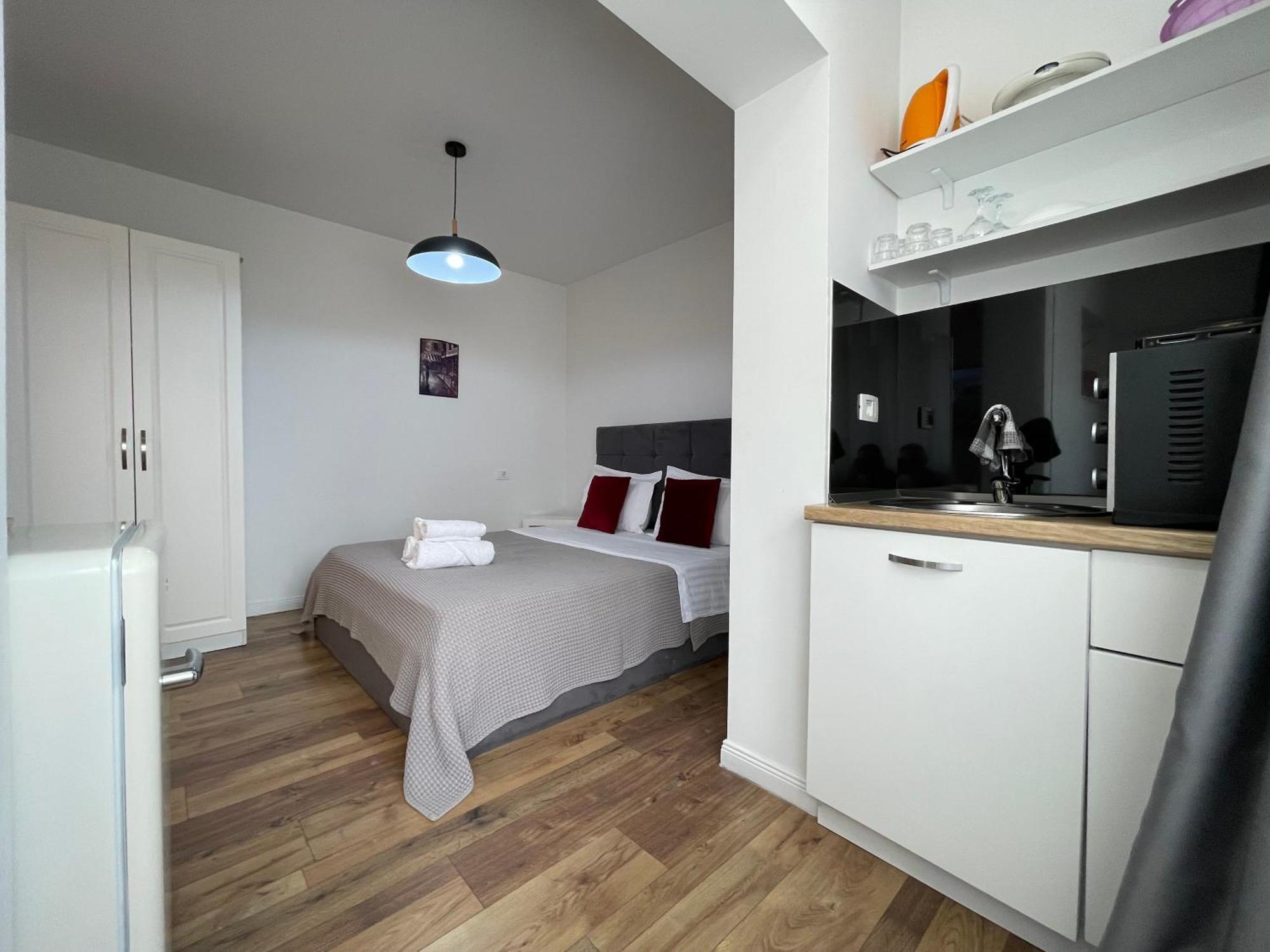 טיראנה Central Studio Apartments מראה חיצוני תמונה